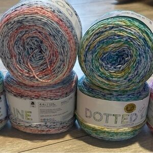 Mixed colored lot of 8 Lion Brand Dotted Line yarns